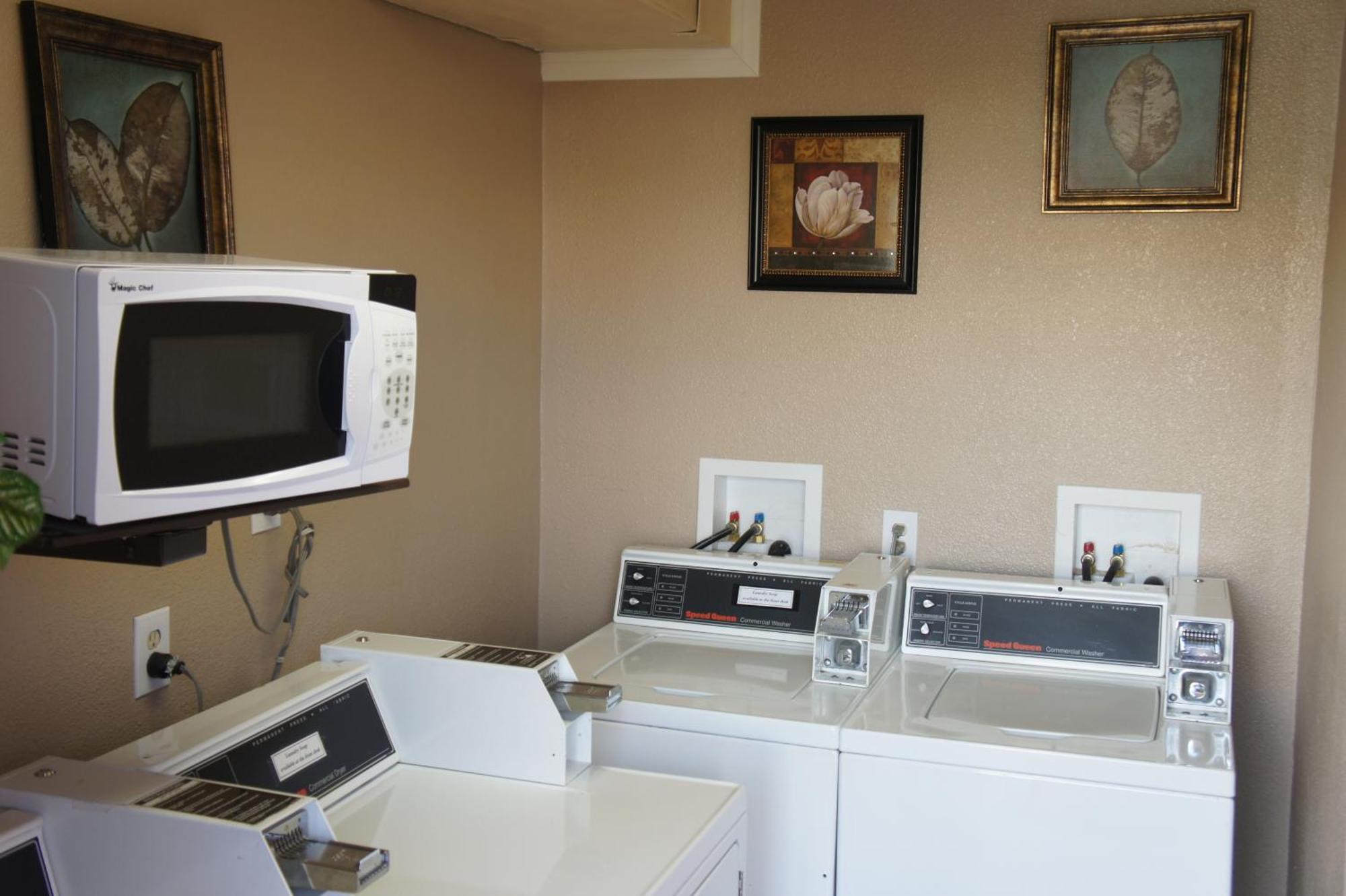Park Avenue Inn & Suites Victorville Kültér fotó