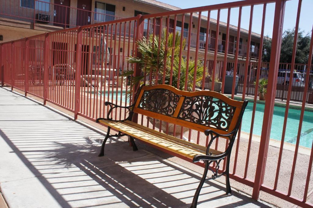 Park Avenue Inn & Suites Victorville Kültér fotó